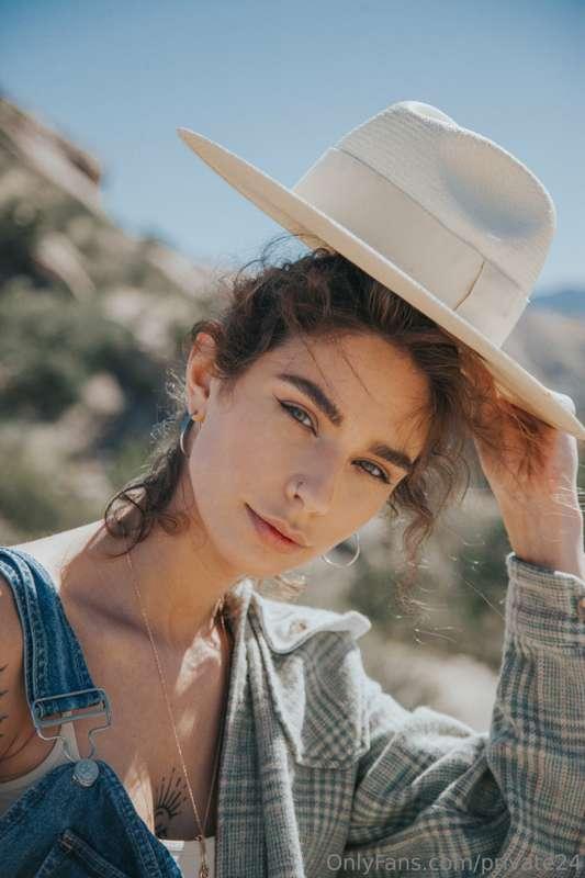 Country Girl. Nothing hotter than a farm girl?