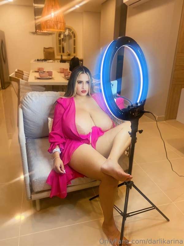 Looking for a new assistant to help me with my photos… any v..