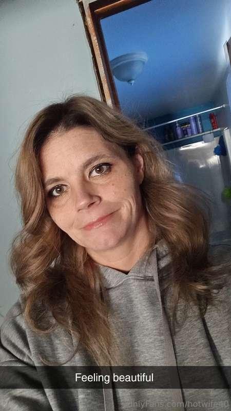 Happy Saturday everyone! 