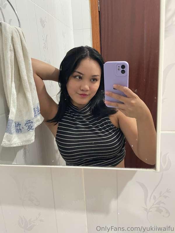 Don't lie..you smiled looking at me😏🤭