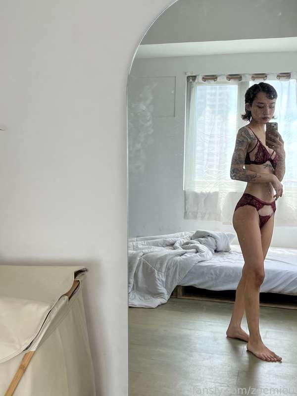 zoemieu image #1