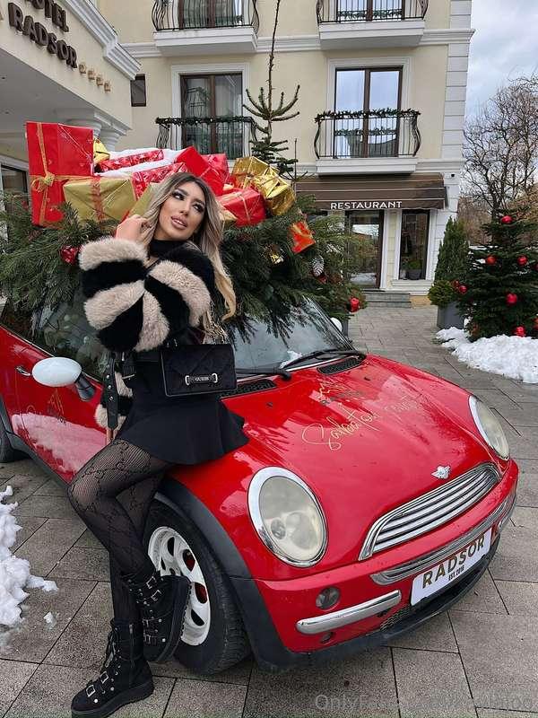 Soon to be christmas .. Would you liike me as your present? ..