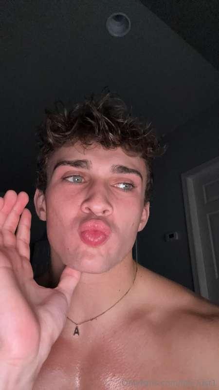 Some selfies for your Sunday 🥰😘