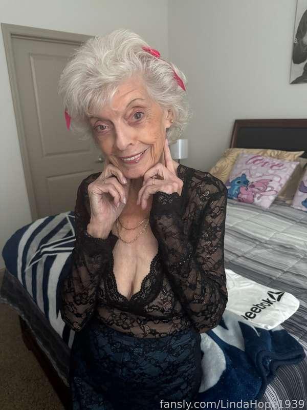 lindahope1939 image #19