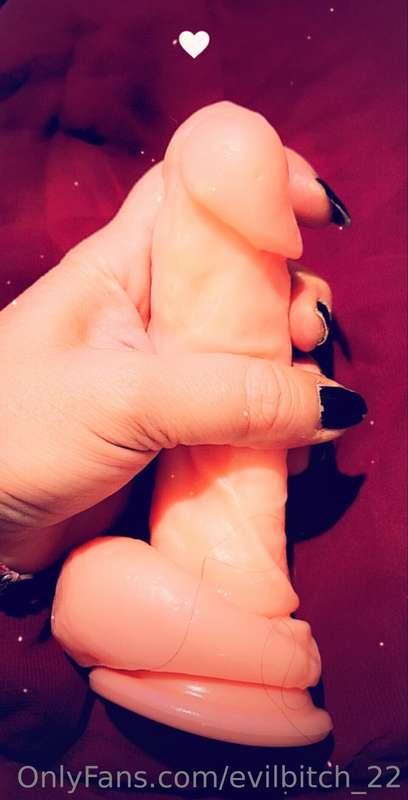 my new toy! do you want to see me play? 🔥