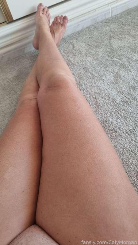 Chill with me today? 

⤵️  TRIAL FREE  ⤵️ https://fans.ly/subscriptions/giftcode/MzAzOTY0NjY2Mjk4NjQyNDMyOjE6MTpkZDMzNjM5Yjk5

#fyp #blonde #milf #bigtits #British #Wales #Welsh #mom #cougar #anal #porn #dominant #domination #fetish #feet #ass #sph #humiliation #threesome #lesbian #mommy #pussy #over40