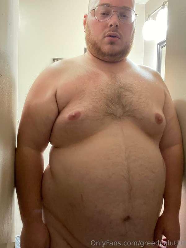 The toilet nook in my bathroom is getting so tight… or maybe..