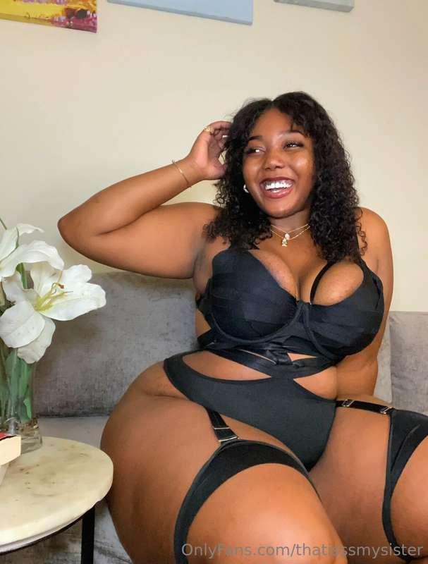 Im ready to show you my titties this Tuesday 🍒👅 hope you lik..