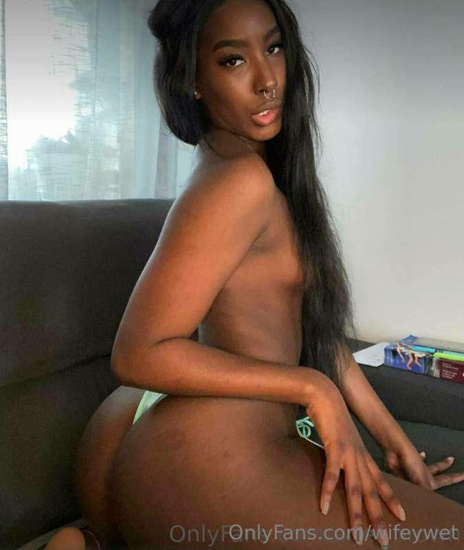 Follow my friend @ariel_brown 😈, the sluttiest university st..