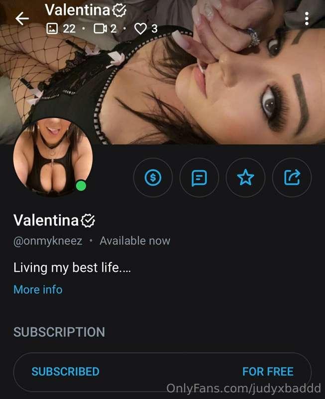 Go follow my milf friend🤤🤤 
Collab coming soon🌟😈 @onmykneez
