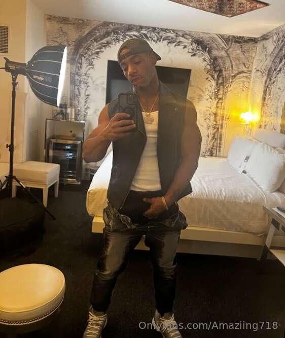 would you spend a night with me? 👅