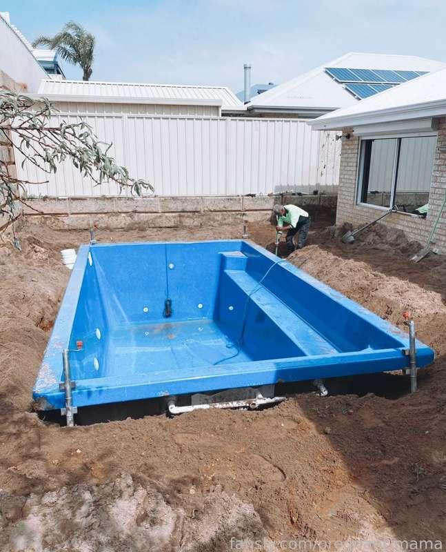 pregnant-mama image #1