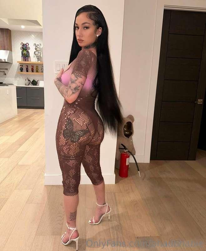 bored next 50 biches to open any 3 pics get 3 more from me 🤭