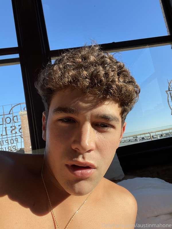 Bed head haha, check the dms tonight for some more 🔥🔥 brand ..