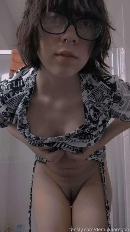 demiwhoregon image #2