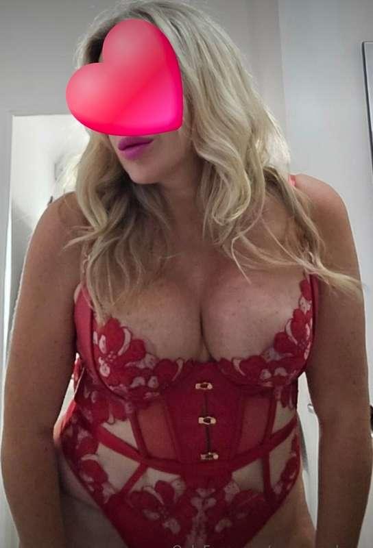 ⚠️WARNING NAUGHTY HORNY MILF ALERT - FREE SUBSCRIPTION⚠️ @se..