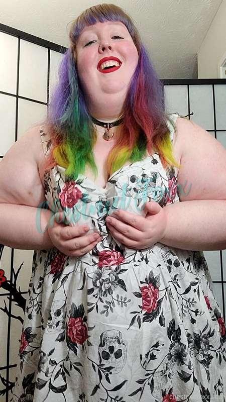 What do you think of this dress, Sir?