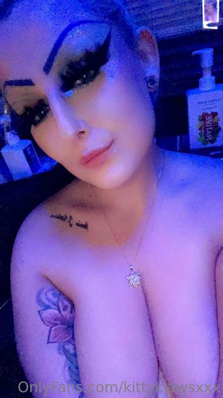 Baths are so relaxing wouldn't you agree 😉 😈 🤤