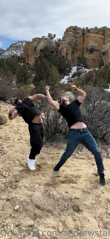 Some behind the scenes screenshots from my latest scene