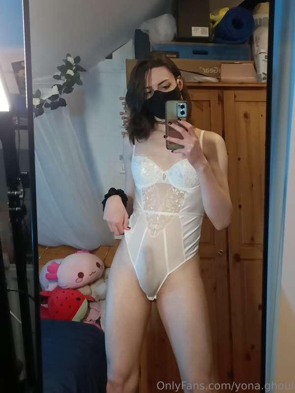 This bodysuit is very see through on the bottom so it's not ..