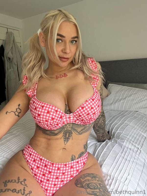 A little tease for you 😘 good morning 🥰