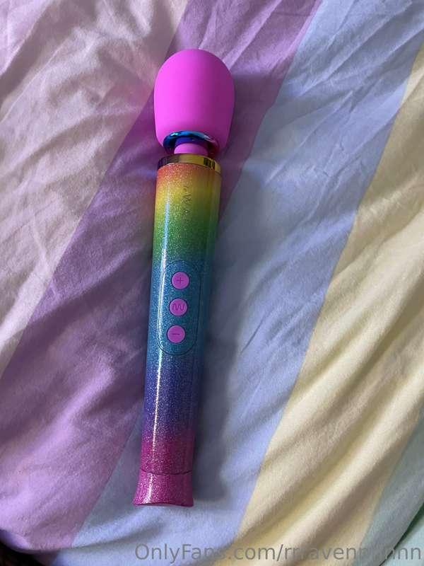 My new toy OMG I can’t wait to make so many squirting videos..