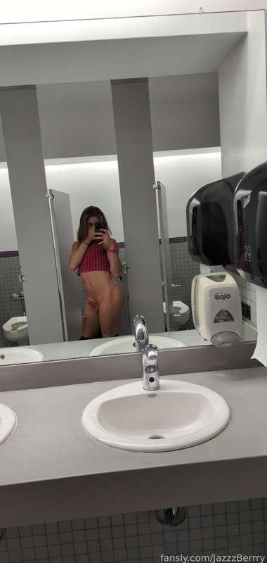 jazzzberrry image #2
