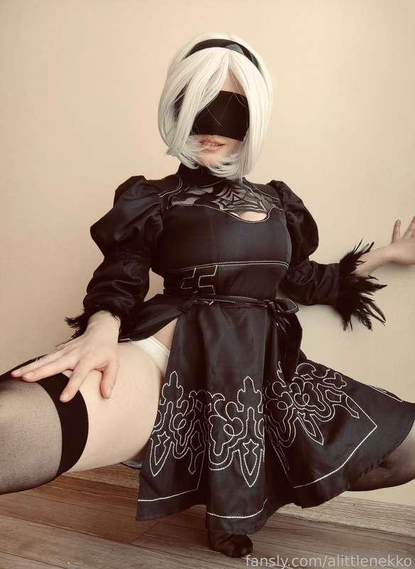 alittlenekko image #8