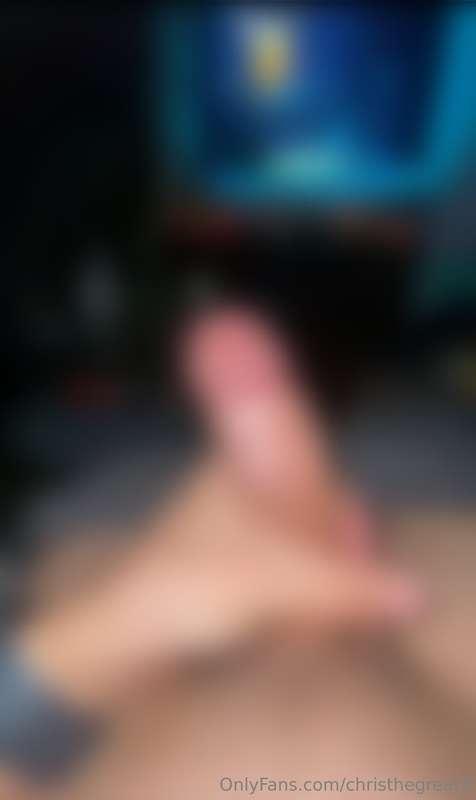 Message me if you want to see the video of me stroking it 😈