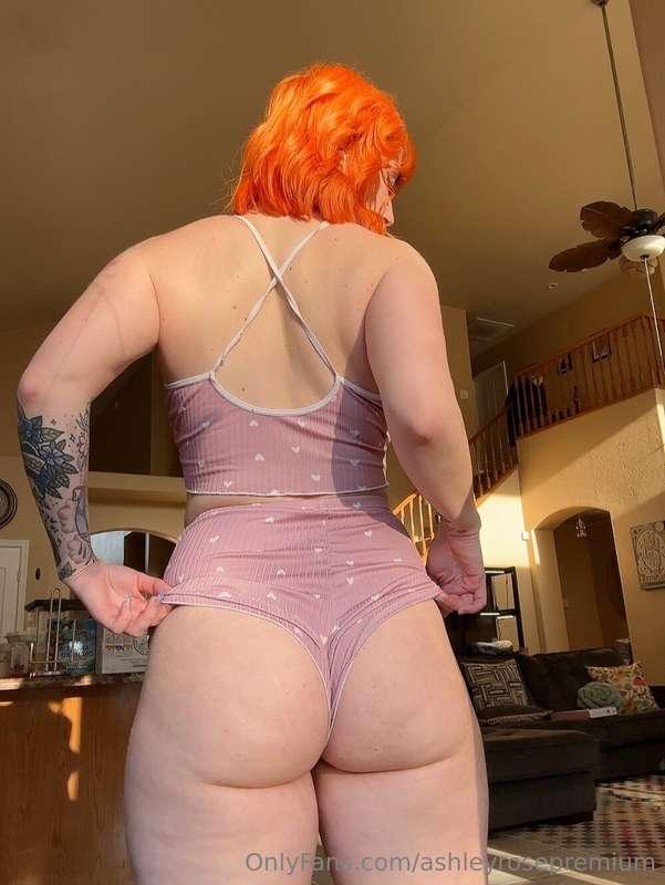 Like this if my ass makes you hard 🍆