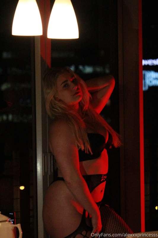I have an idea. So many of you never see my old content & I ..