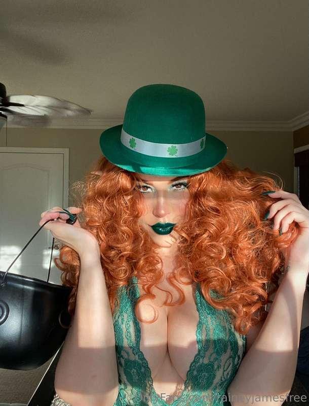 Which leprechaun are you fucking?😋🍀