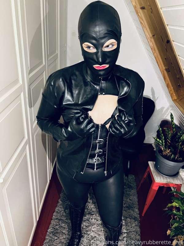 heavyrubberette_free image #14