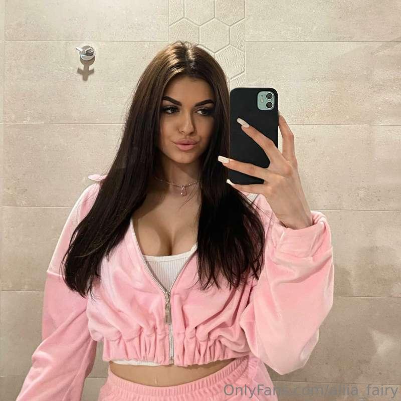 Does pink suit me? 🧐😇😻