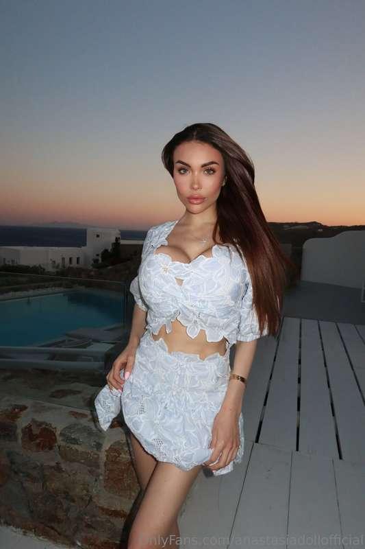 What are you doing rn? Thinking about me? 🤭