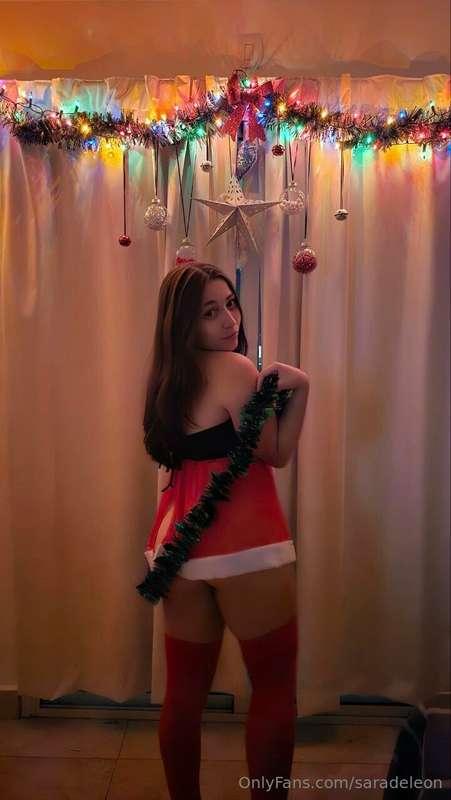 saradeleon image #1