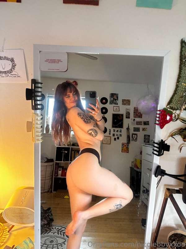 nicolebbyxxoo image #2