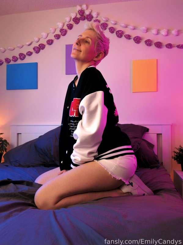 emilyella image #1