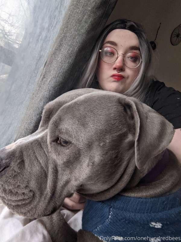 ❤️‍🔥Happy Milfs day ❤️‍🔥
This is my Dog-Son, who likes to in..