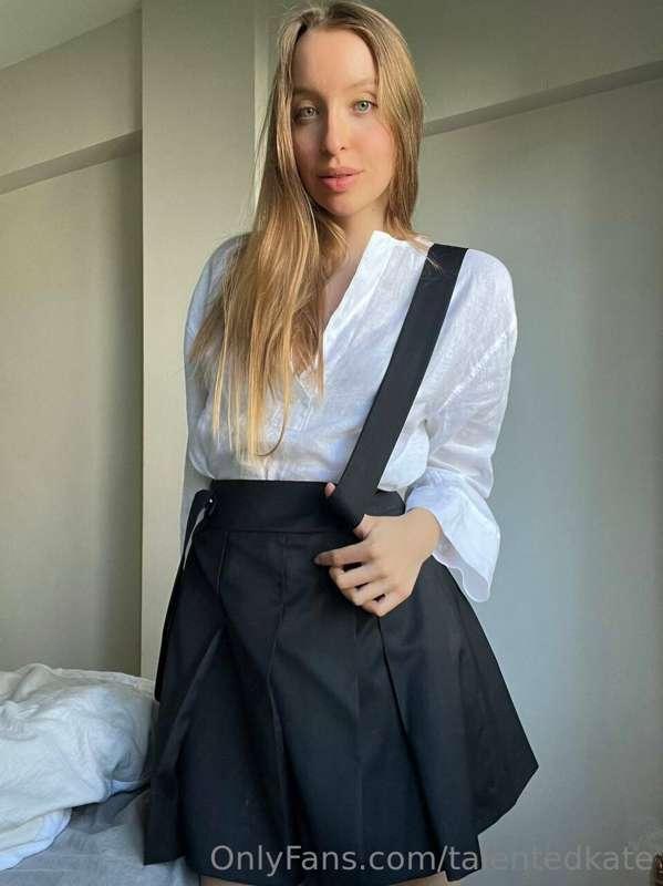 Naughty student needs PRIVATE lessons😈