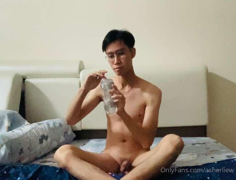 I notice this transparent stick has a hole on it