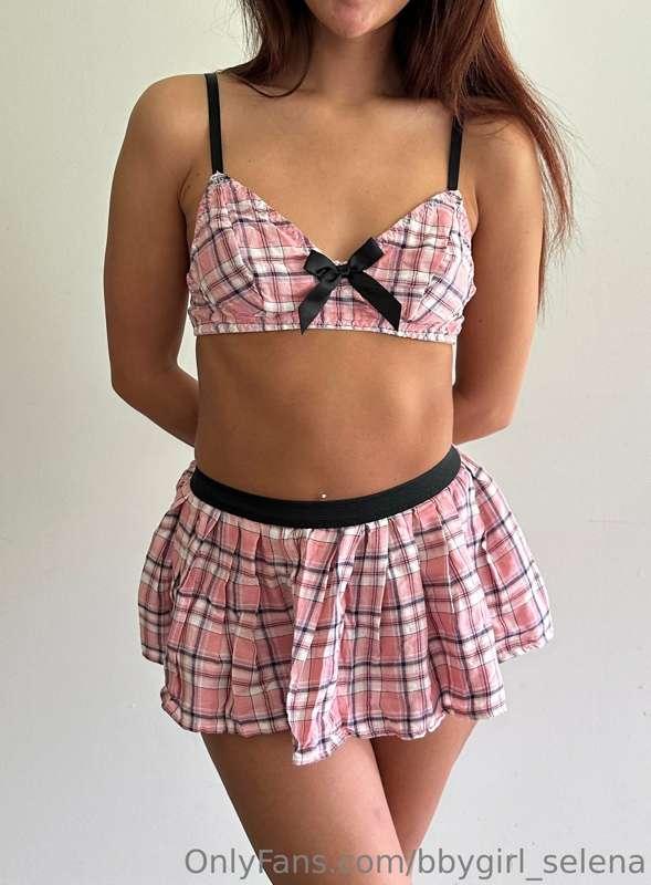 userselena809 image #1