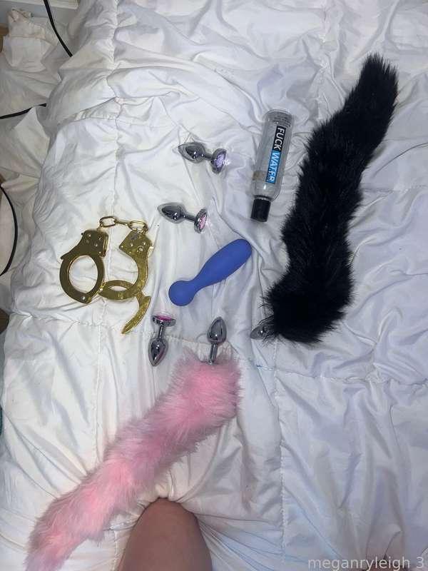 Which one should I use daddy? 🤪 



#toys #sextoy #solo #foryou #free #handcuffs #buttplug #ass #sex #cum #useme #rough #female
