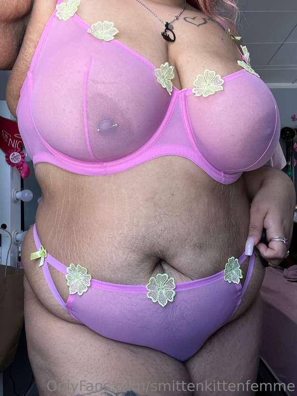 Quick peak of my new set from Adore Me 💕💕