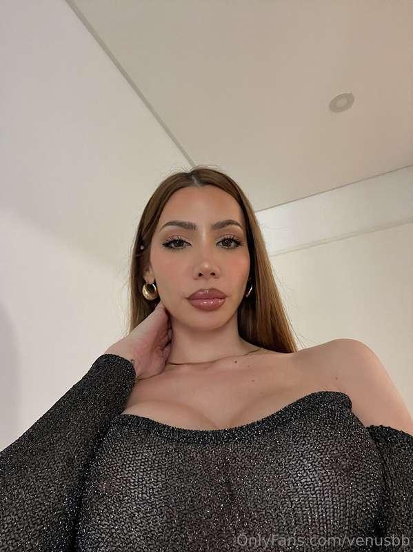 I can’t find this outfit anywhere so here’s a pic in its mem..