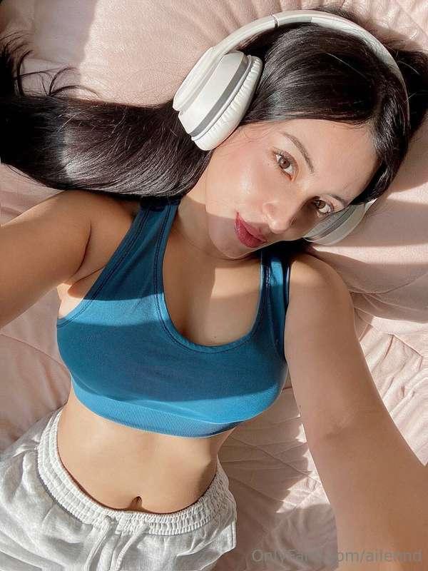 @TINA69FIRE @TINA69FIRE🔥Free Subs 🔥 Free subs 🔥good girl or ..