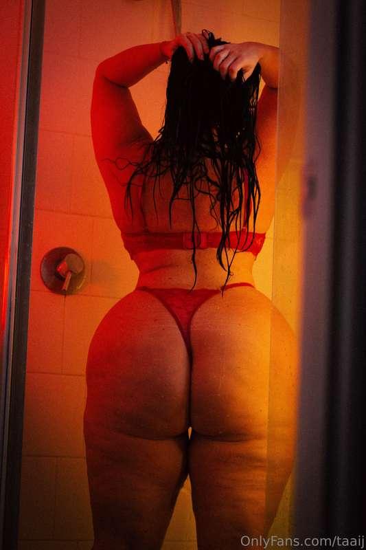 Do you like the view from the back? Send a tip of you do ❤️