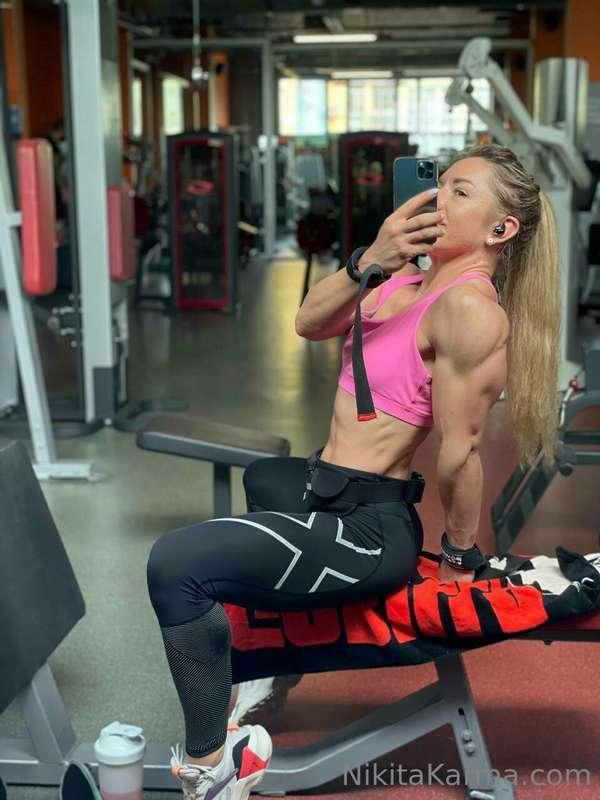 For 🔞NSFW🔞 CONTENT Follow me @nikitakarma on my VIP page😘