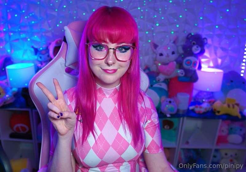 🔴LIVE ON TWITCH🔴

Something something...I'm moving house!!!!..