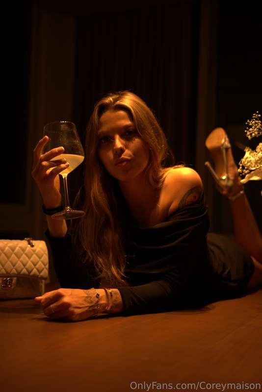 POV: I showed up to our date looking like this… now what are..